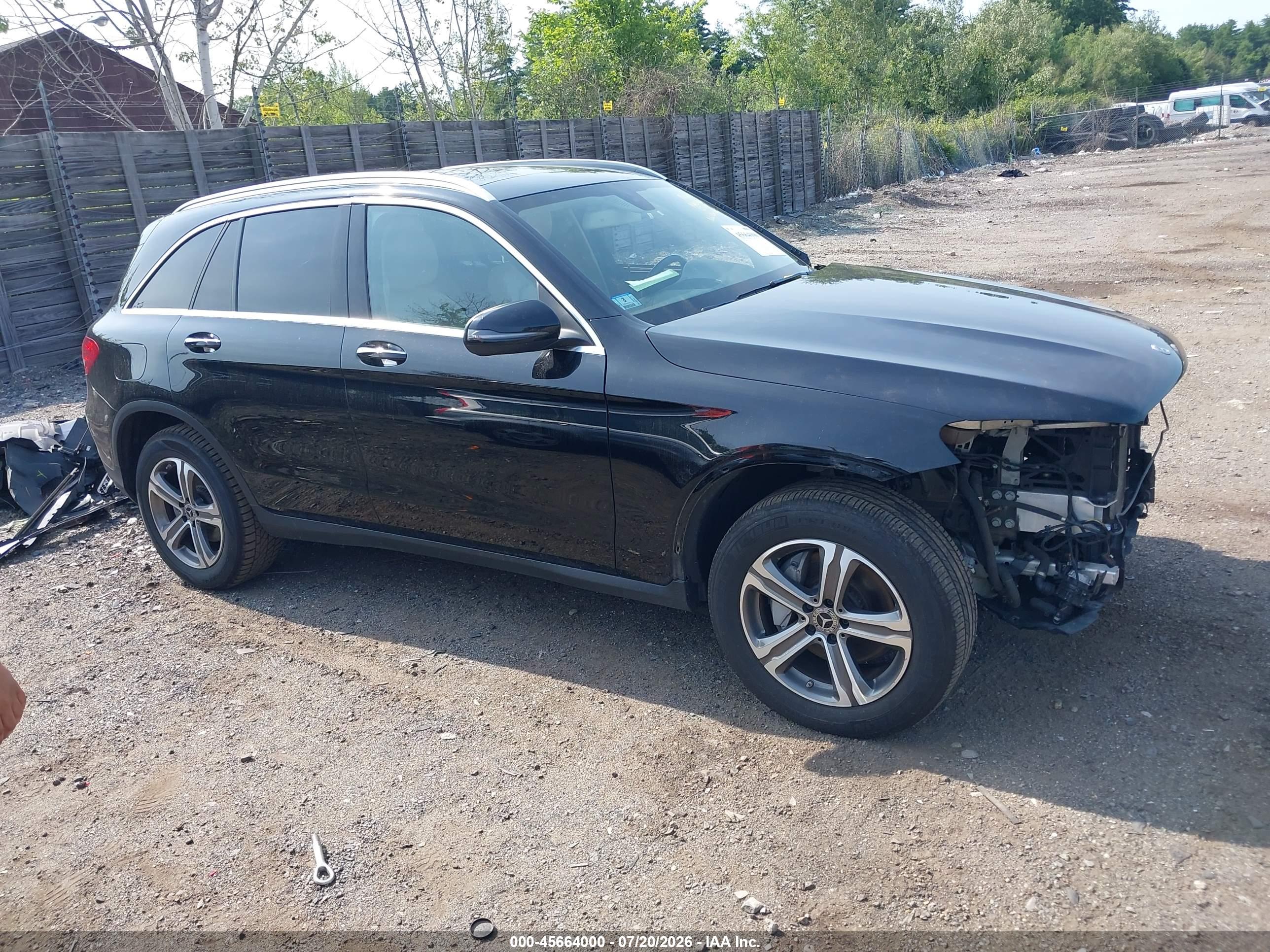 2019 MERCEDES-BENZ GLC 300 4MATIC