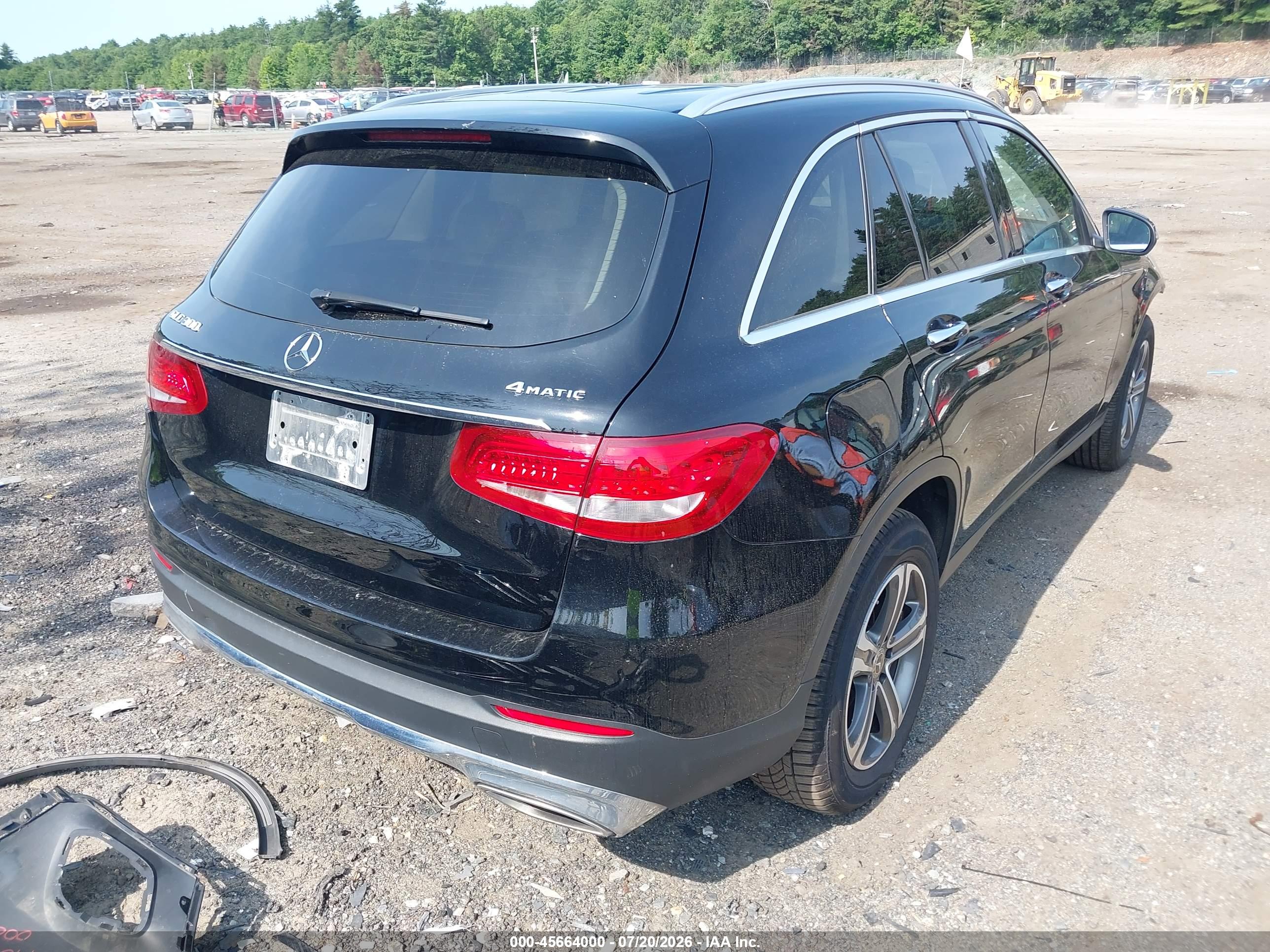 2019 MERCEDES-BENZ GLC 300 4MATIC