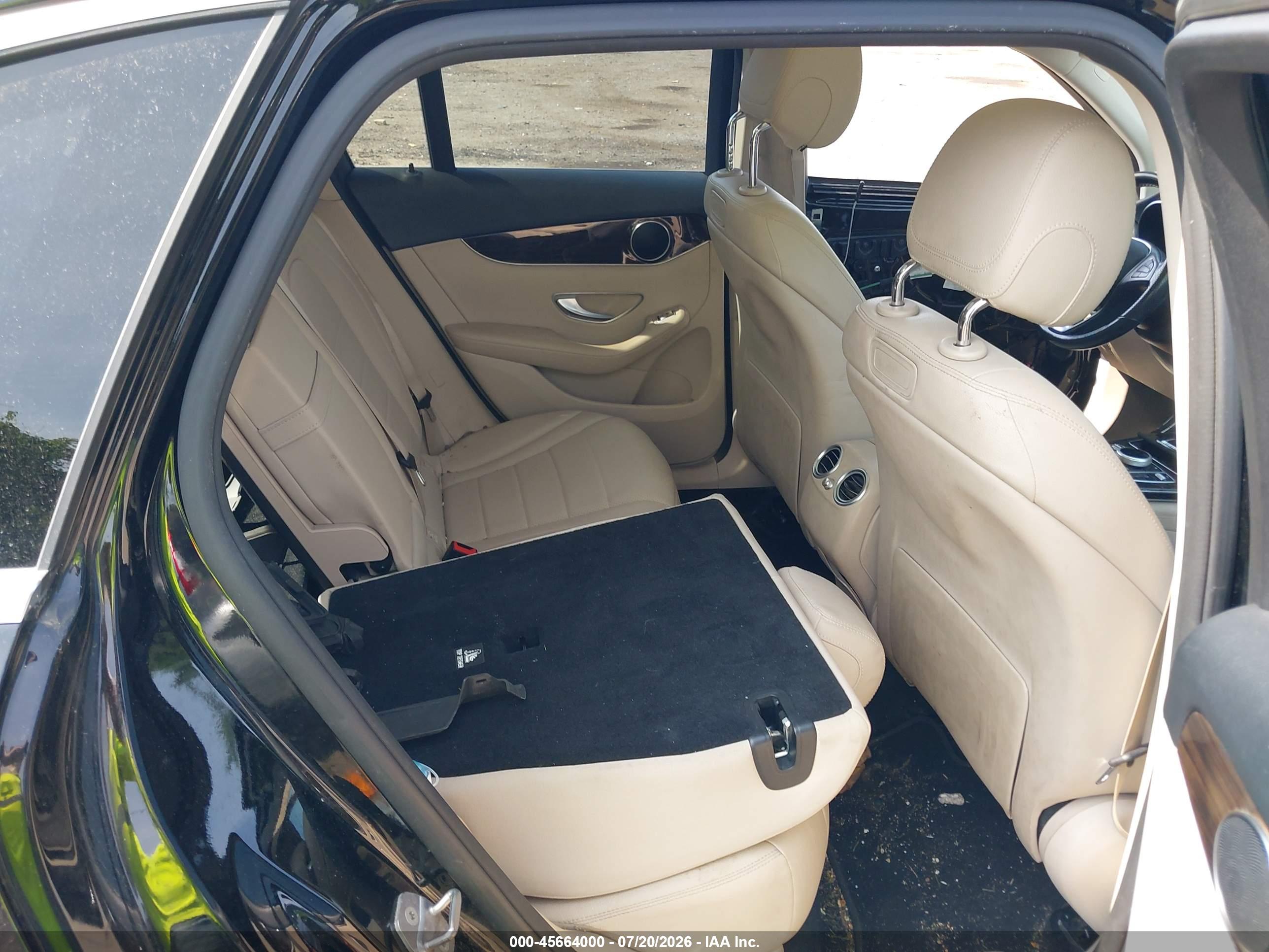 2019 MERCEDES-BENZ GLC 300 4MATIC