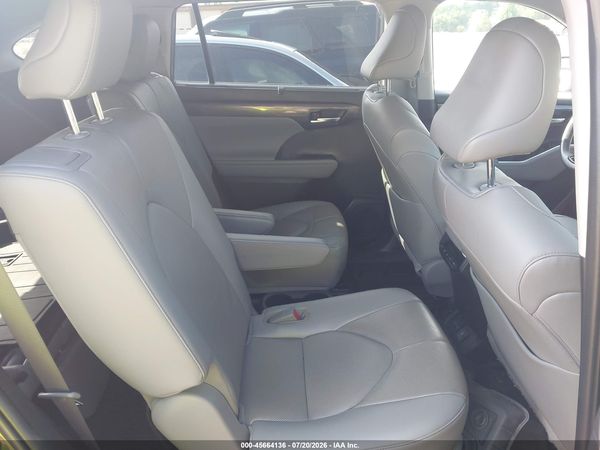 2023 TOYOTA HIGHLANDER LIMITED