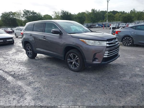 2019 TOYOTA HIGHLANDER LE