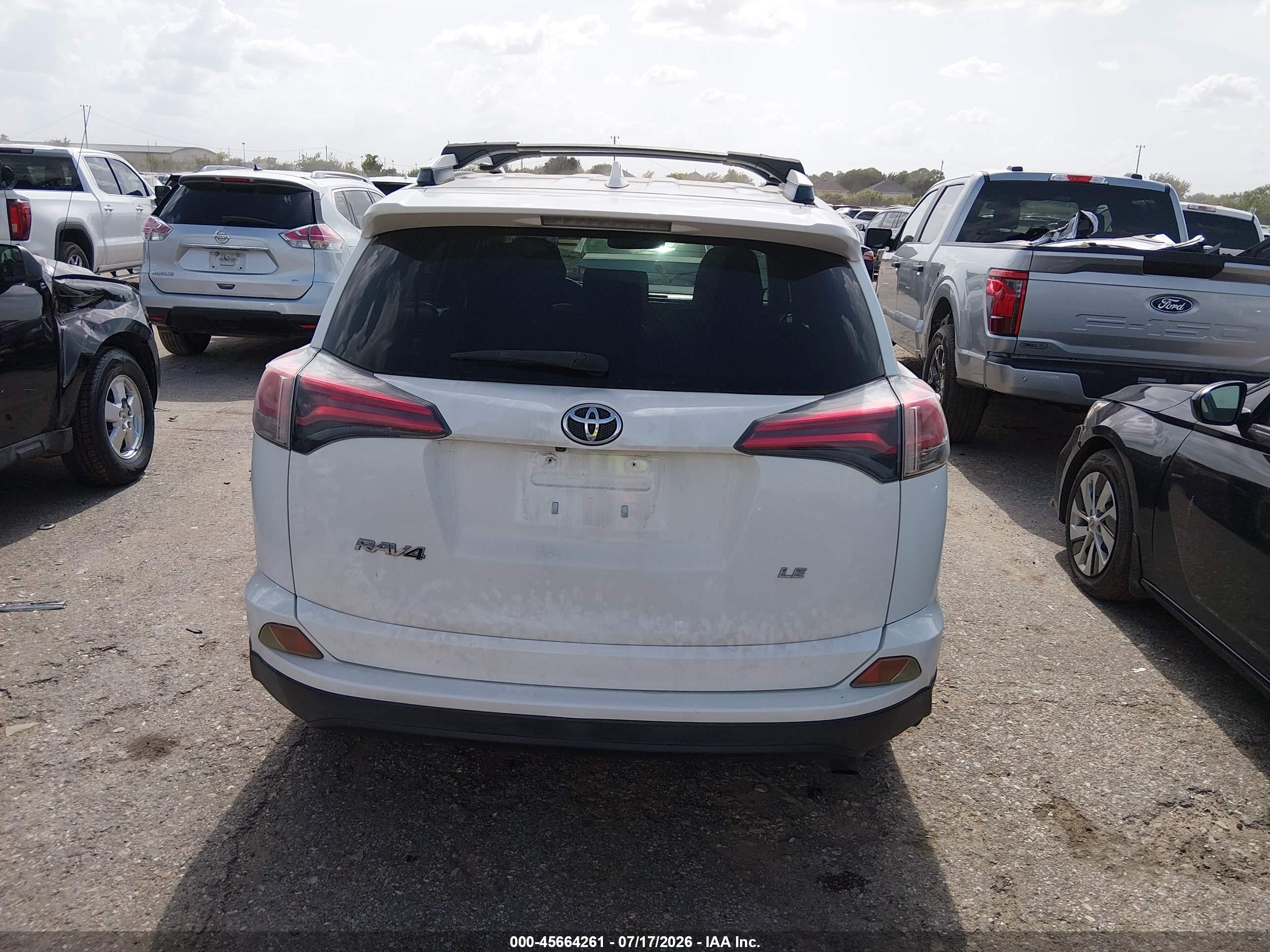 2016 TOYOTA RAV4 LE