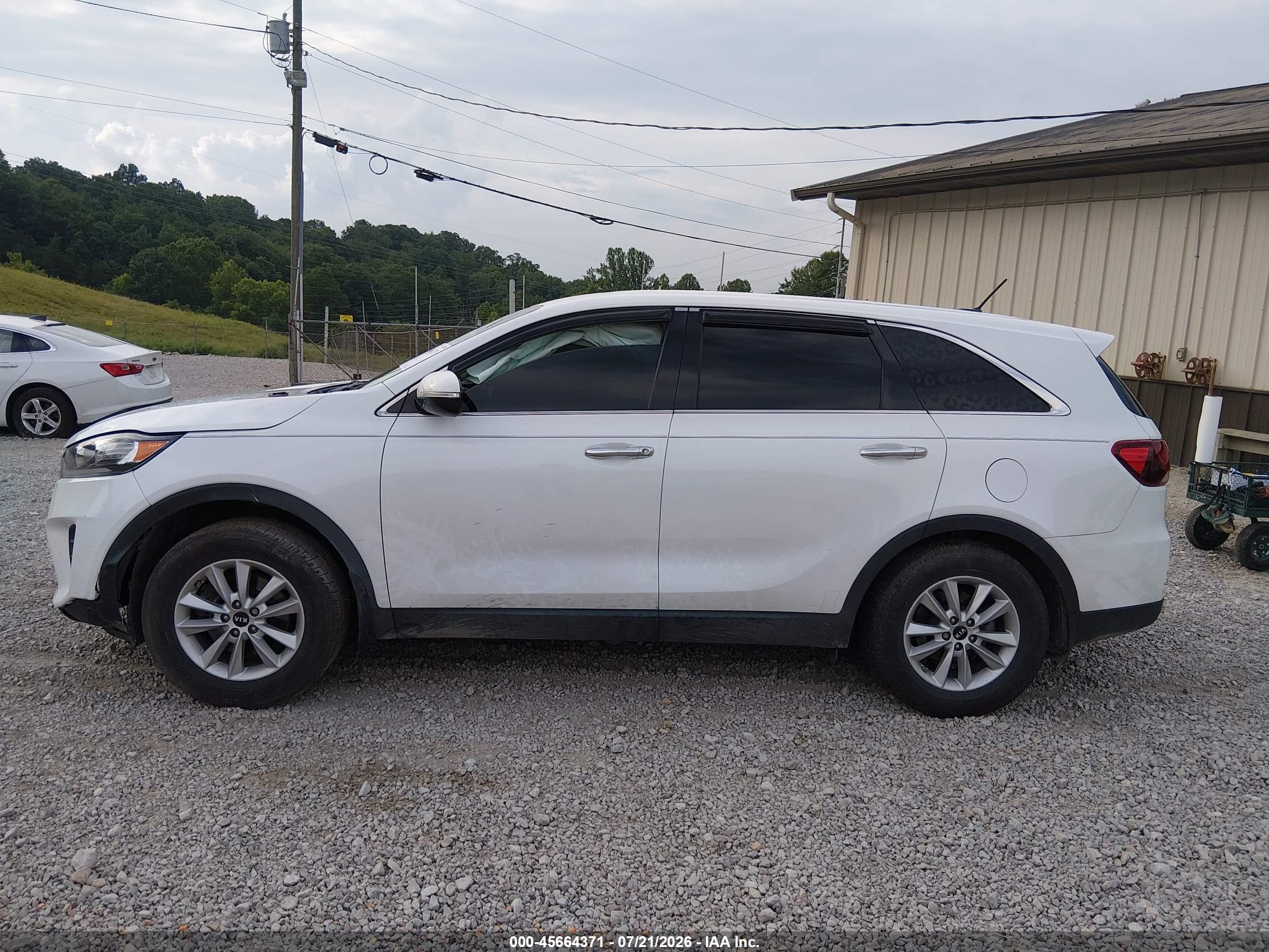 2019 KIA SORENTO 2.4L LX