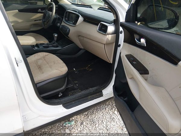 2019 KIA SORENTO 2.4L LX