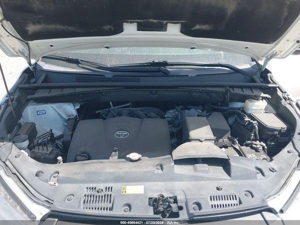 2019 TOYOTA HIGHLANDER XLE