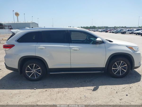 2019 TOYOTA HIGHLANDER XLE