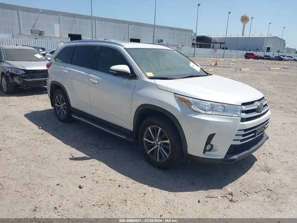 2019 TOYOTA HIGHLANDER XLE
