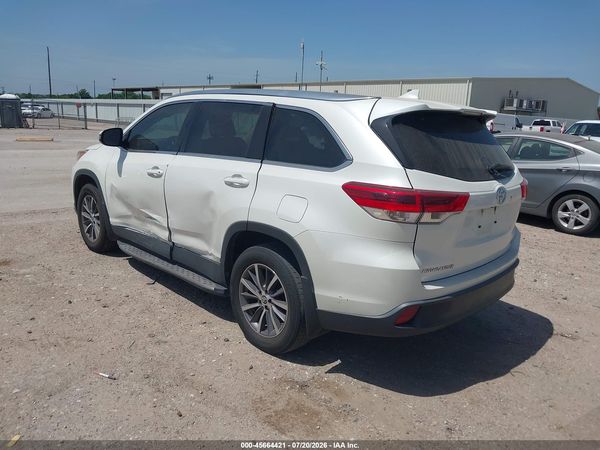 2019 TOYOTA HIGHLANDER XLE