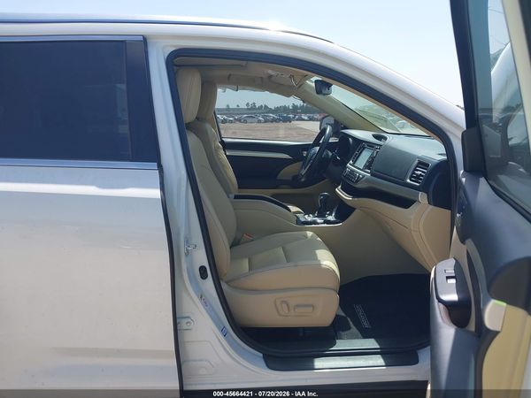 2019 TOYOTA HIGHLANDER XLE