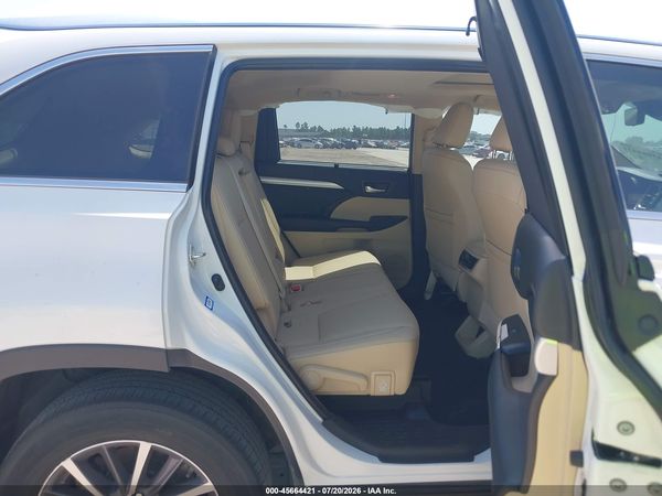2019 TOYOTA HIGHLANDER XLE