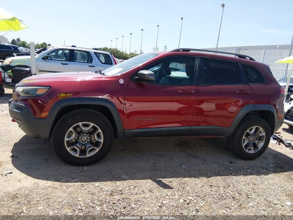 2019 JEEP CHEROKEE TRAILHAWK 4X4