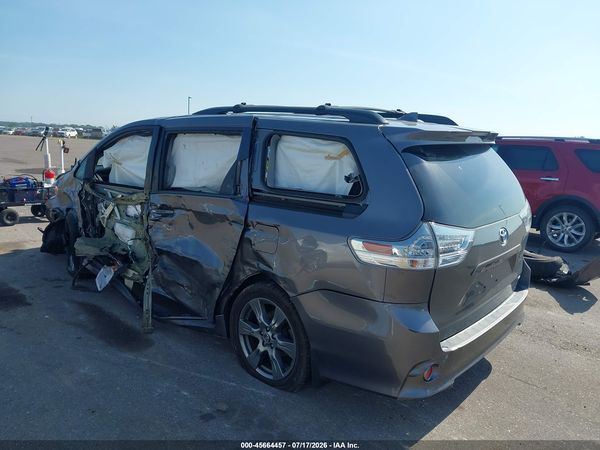 2018 TOYOTA SIENNA SE 8 PASSENGER