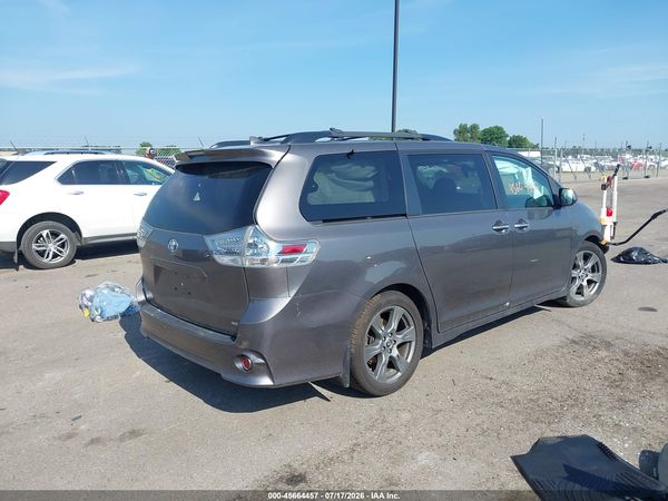 2018 TOYOTA SIENNA SE 8 PASSENGER