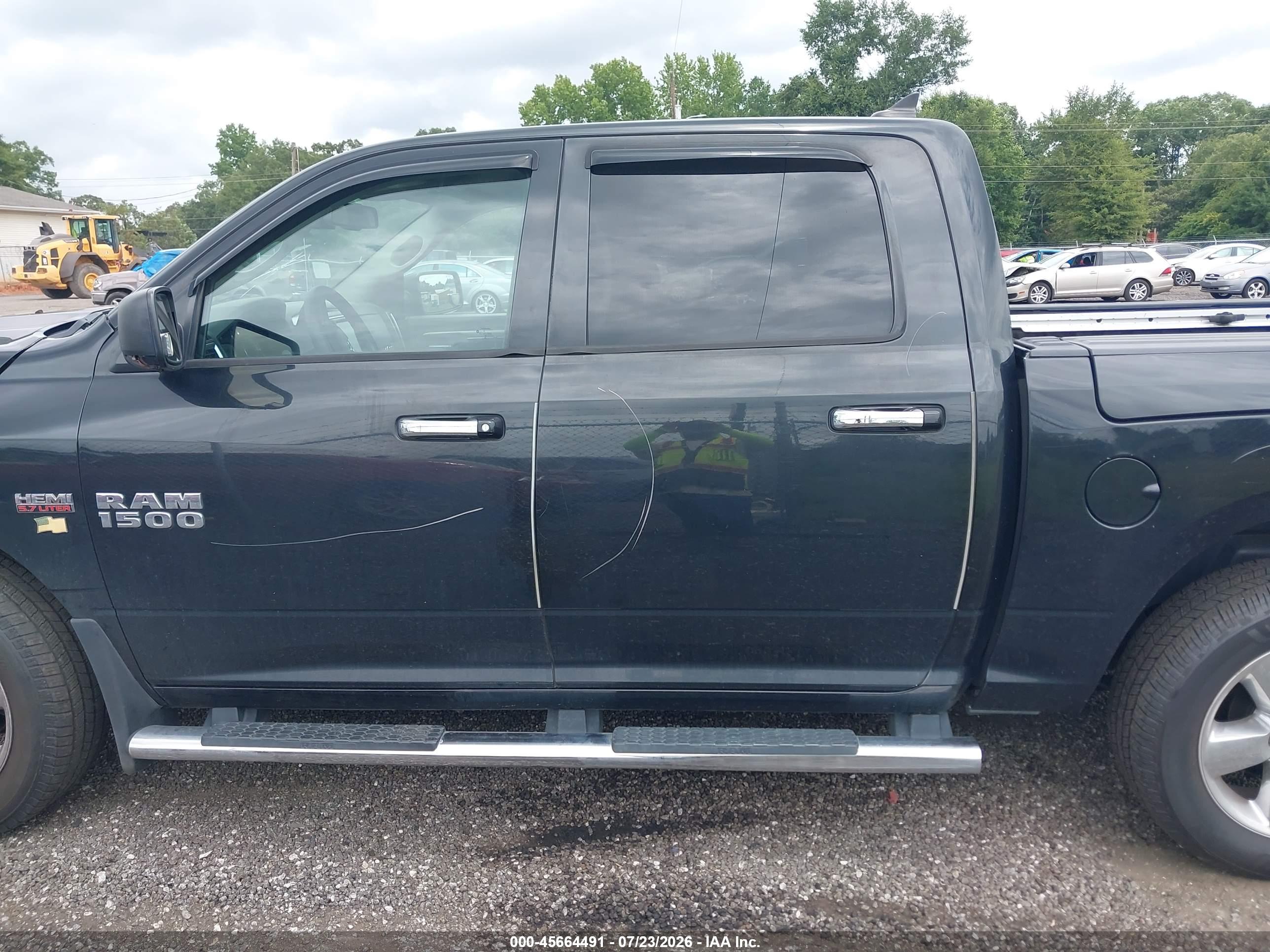 2016 RAM 1500 BIG HORN
