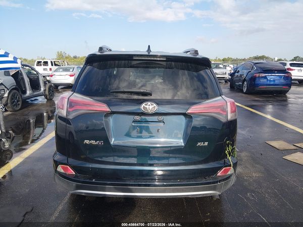 2018 TOYOTA RAV4 XLE
