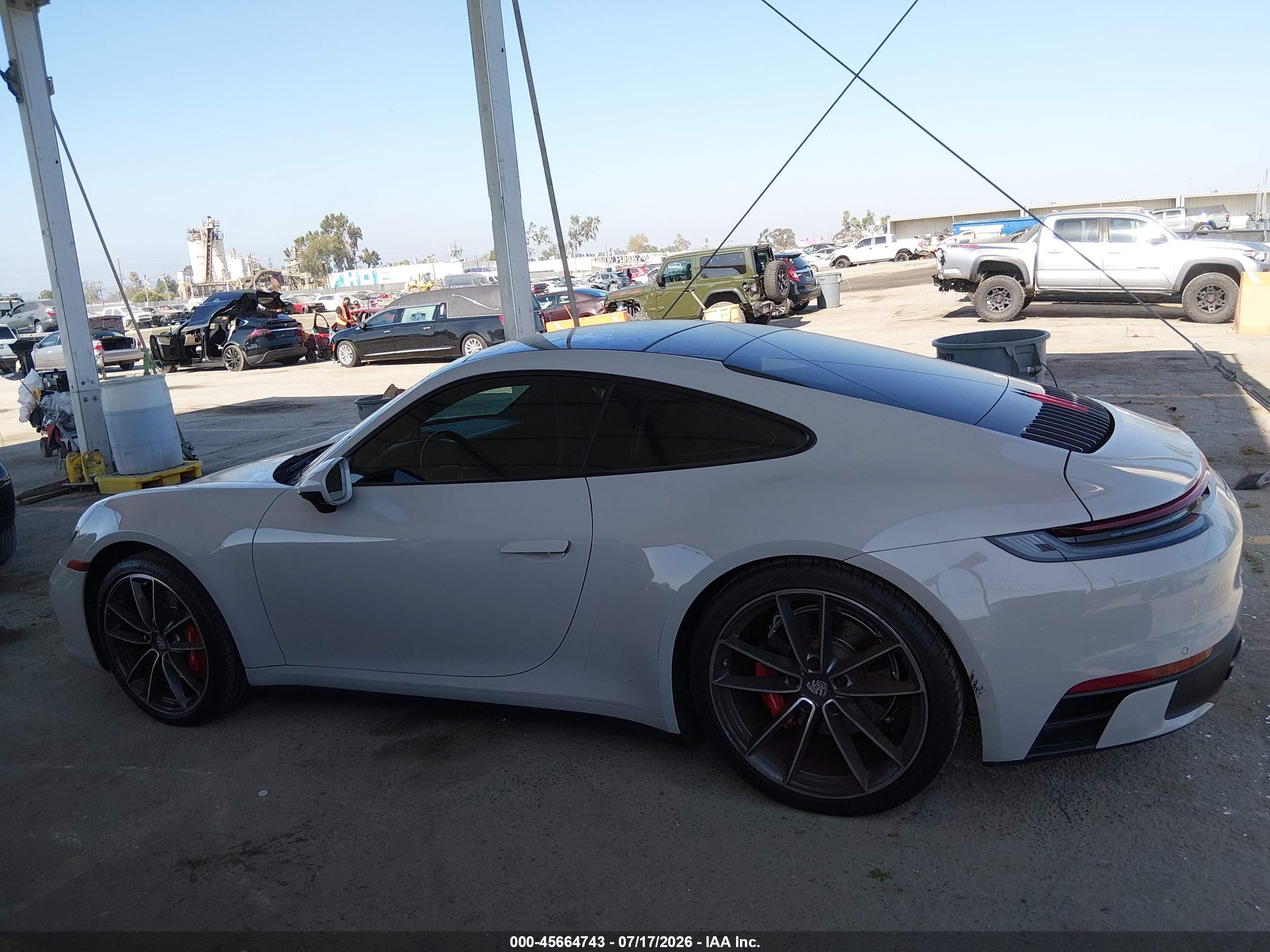 2024 PORSCHE 911