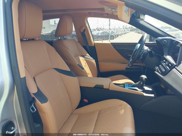 2025 LEXUS ES 350 ULTRA LUXURY