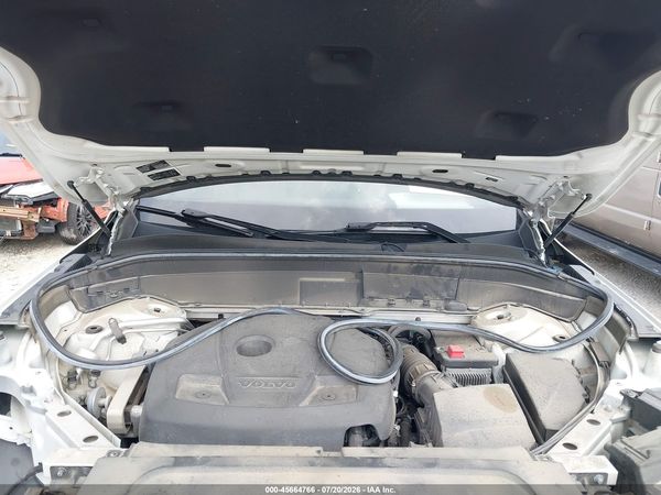 2018 VOLVO XC90 T6 MOMENTUM