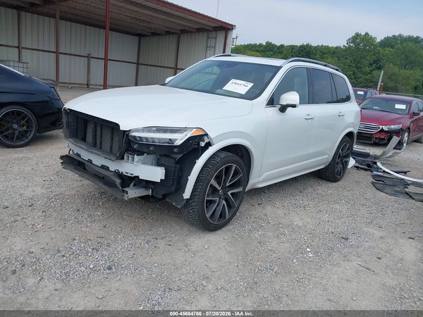 2018 VOLVO XC90 T6 MOMENTUM