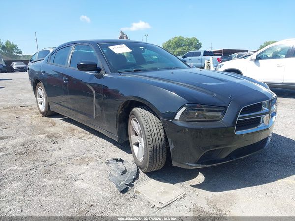 2012 DODGE CHARGER SE