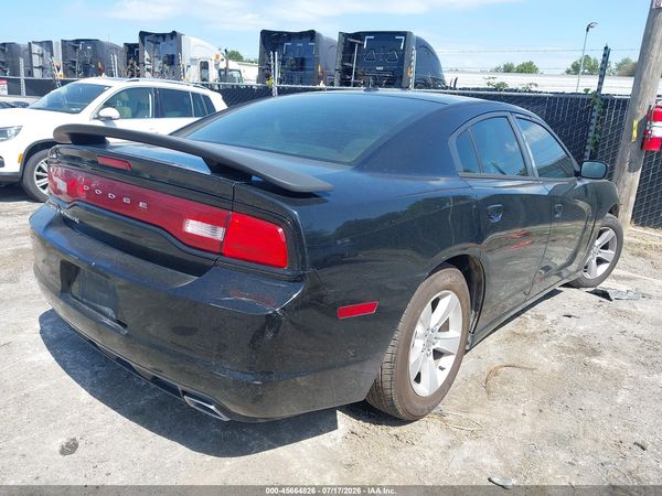 2012 DODGE CHARGER SE
