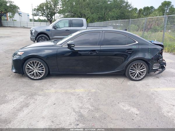 2016 LEXUS IS 200T