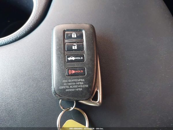 2016 LEXUS IS 200T