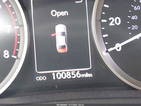 2016 LEXUS IS 200T