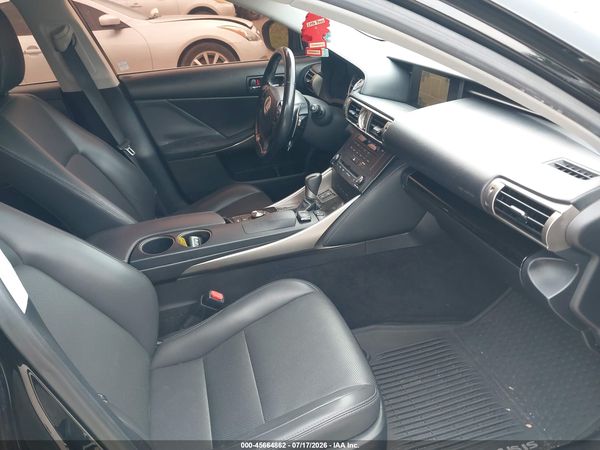 2016 LEXUS IS 200T