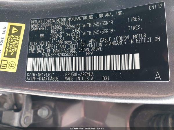 2017 TOYOTA HIGHLANDER SE