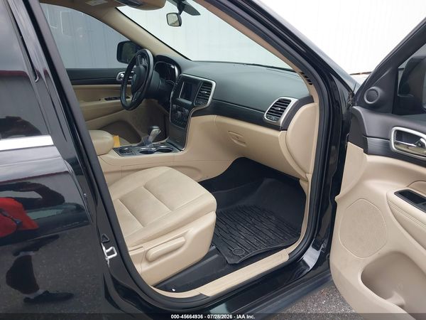 2019 JEEP GRAND CHEROKEE LAREDO E 4X4