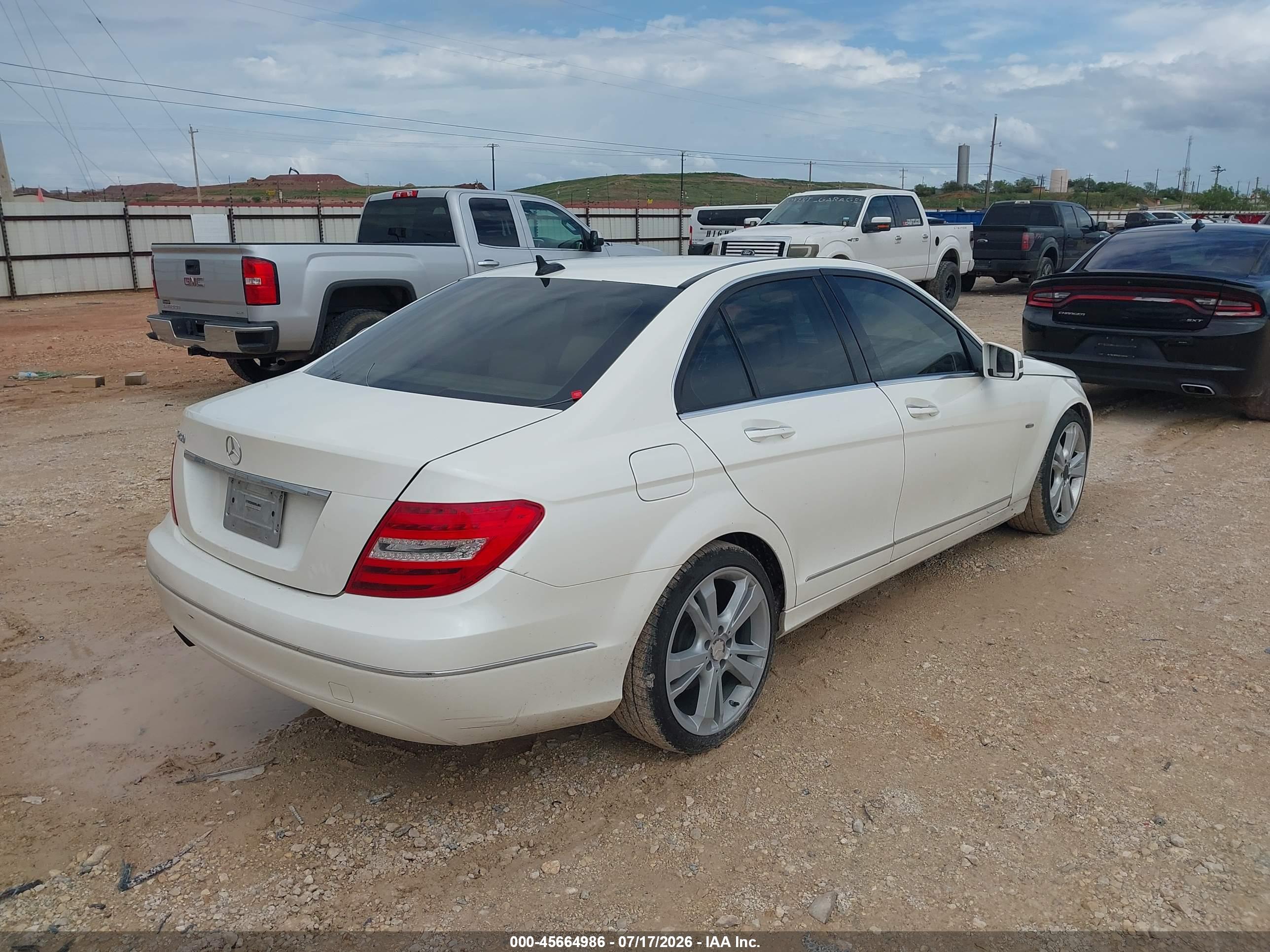 2012 MERCEDES-BENZ C 250 LUXURY