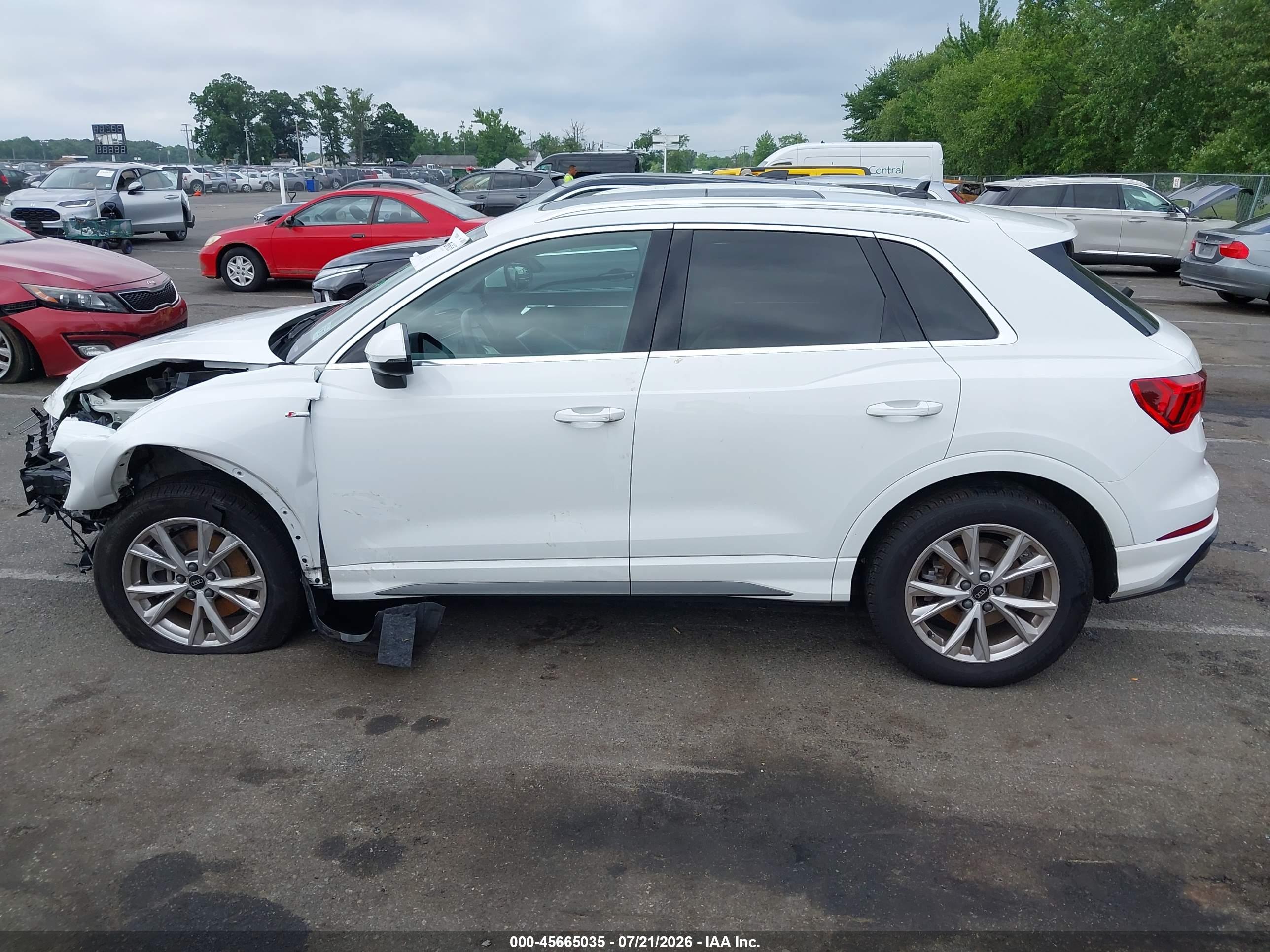 2022 AUDI Q3