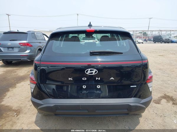 2024 HYUNDAI KONA SE