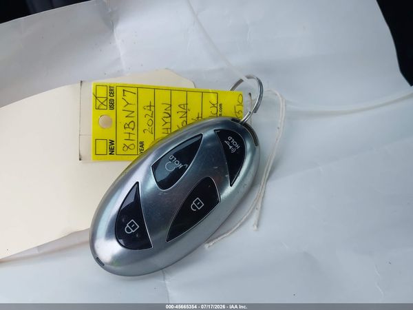 2024 HYUNDAI KONA SE