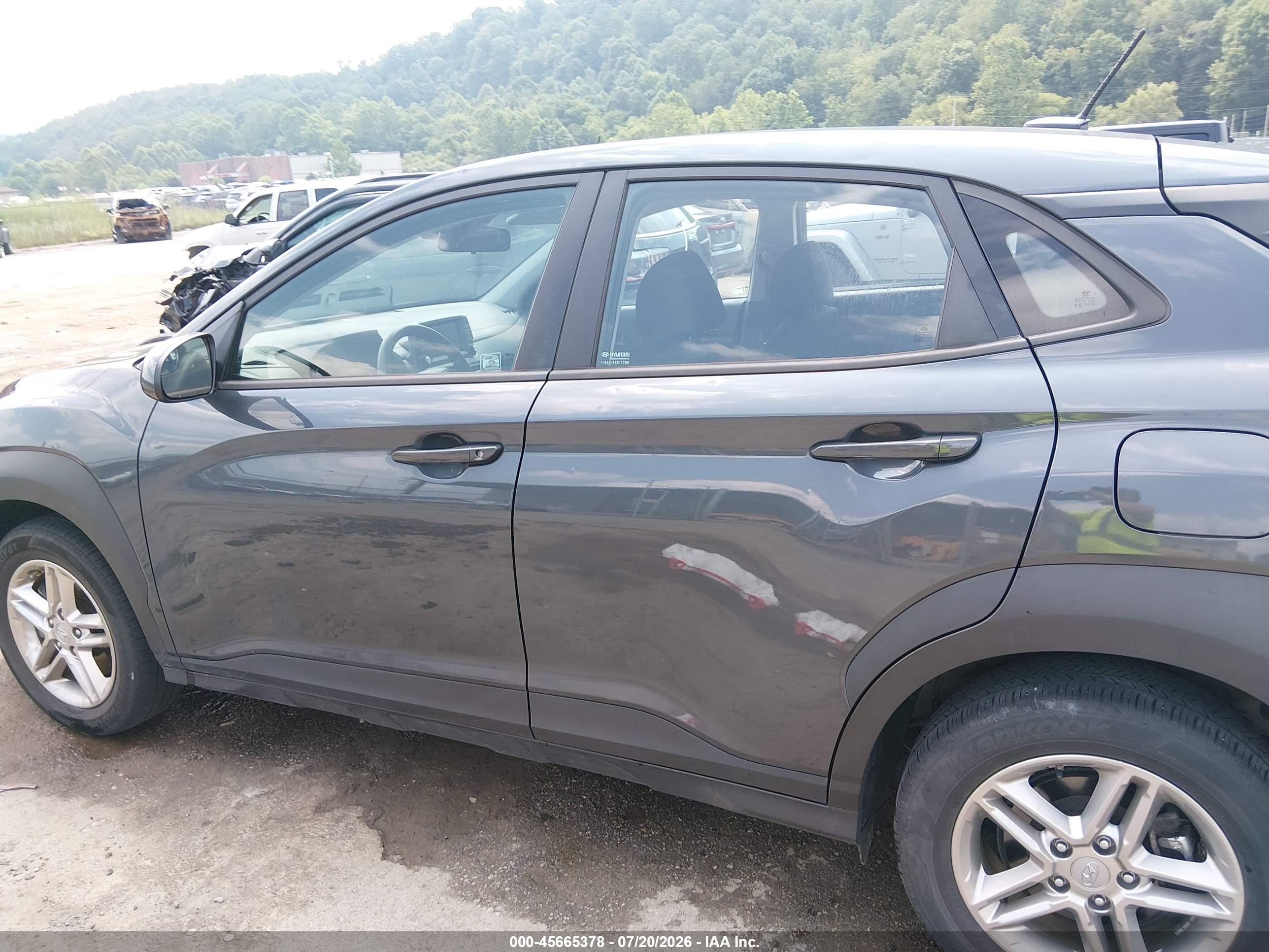 2021 HYUNDAI KONA SE