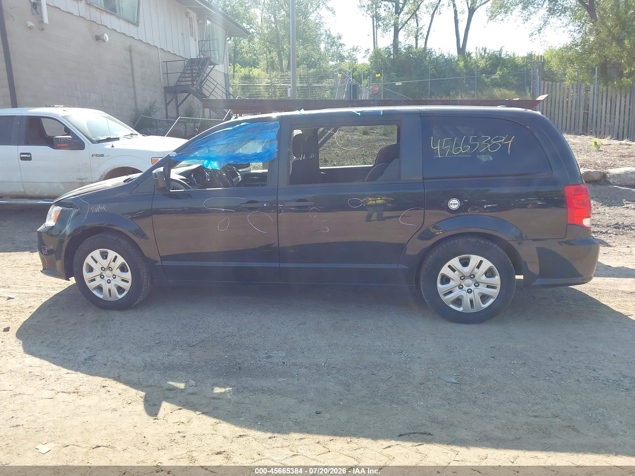 2019 DODGE GRAND CARAVAN SE