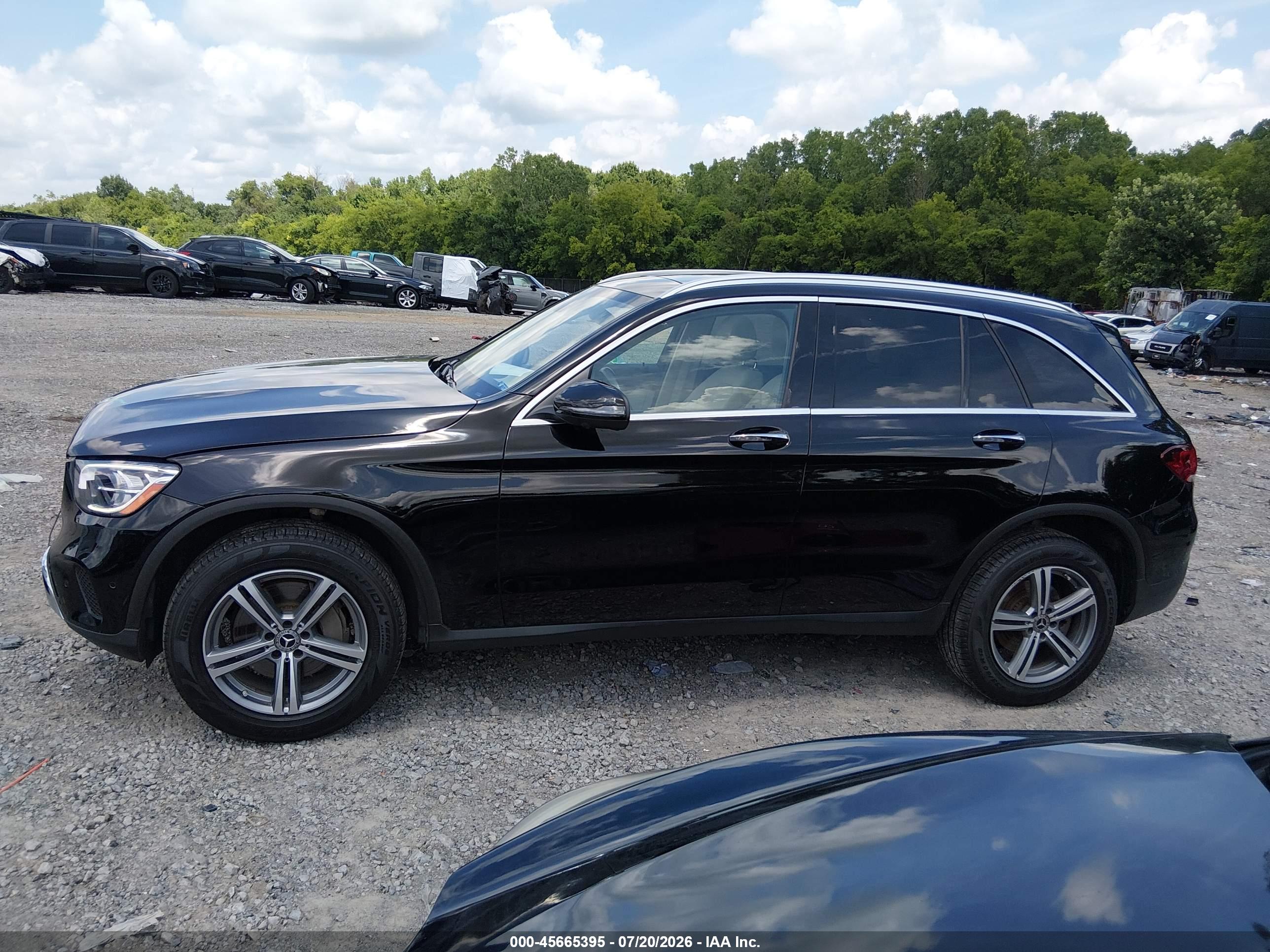 2022 MERCEDES-BENZ GLC 300 SUV