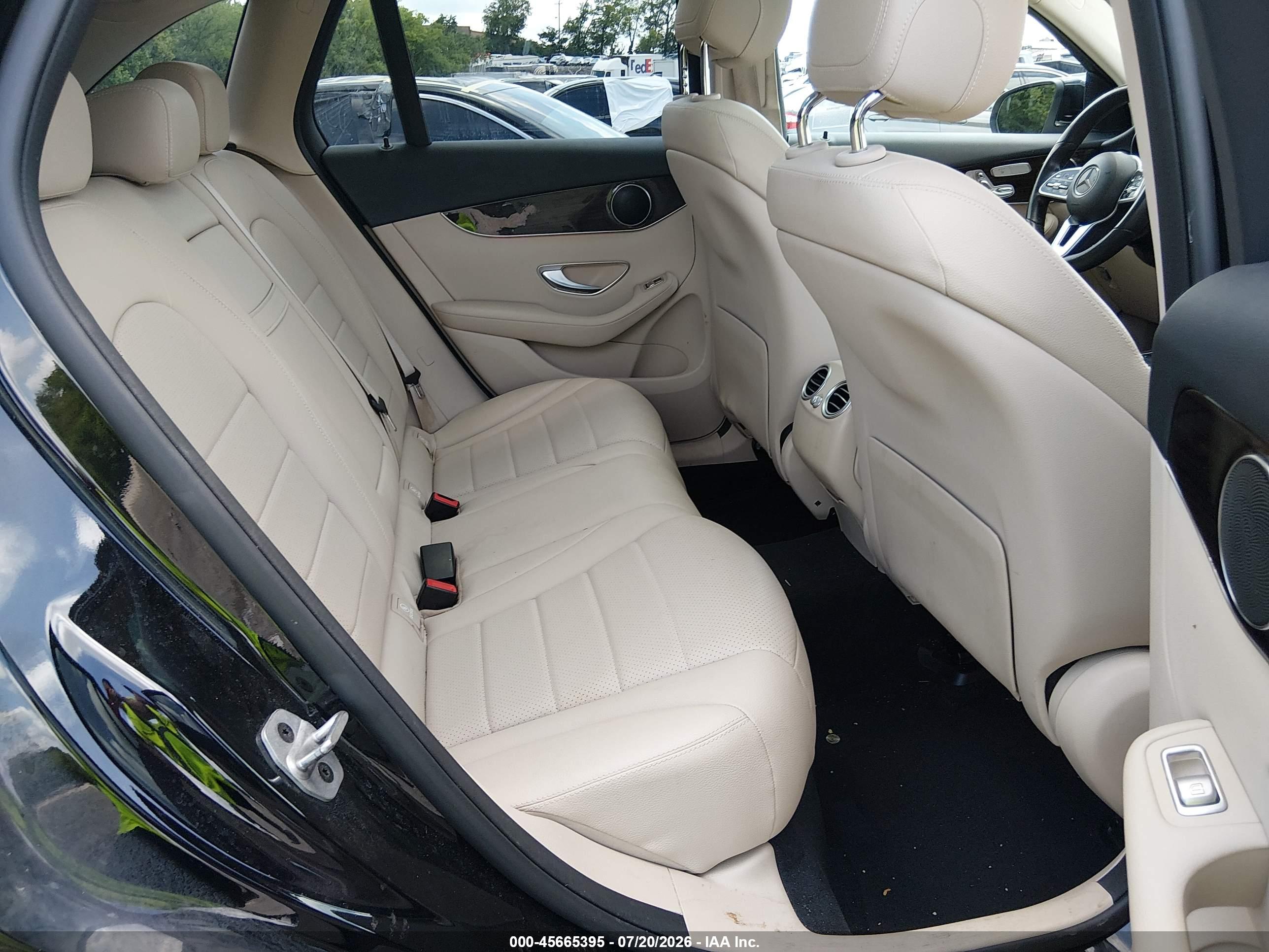 2022 MERCEDES-BENZ GLC 300 SUV