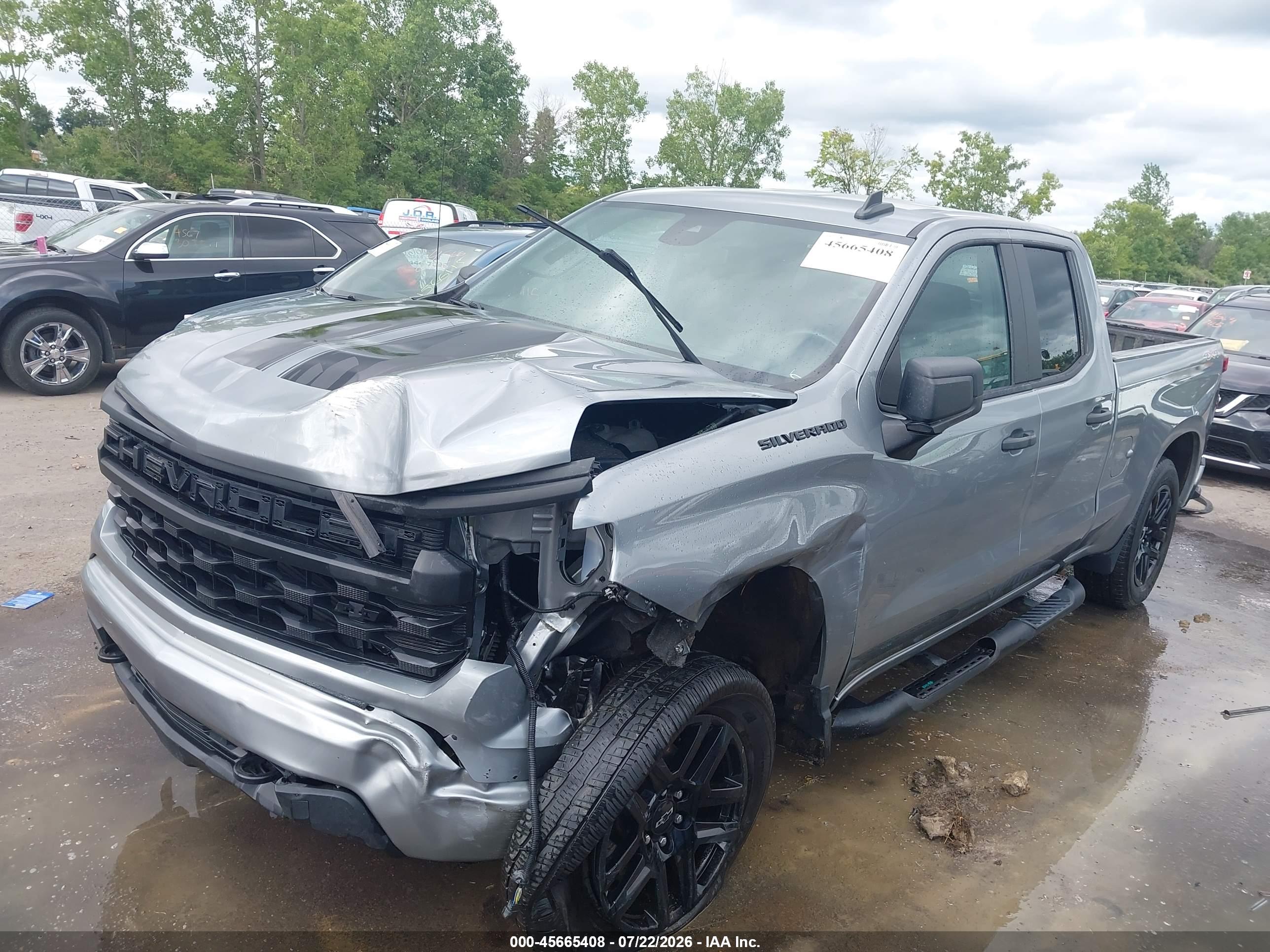 2024 CHEVROLET SILVERADO 1500 4WD  STANDARD BED CUSTOM — I2