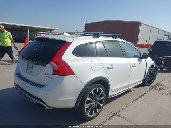 2016 VOLVO V60 CROSS COUNTRY T5