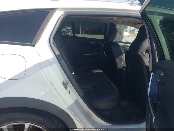 2016 VOLVO V60 CROSS COUNTRY T5