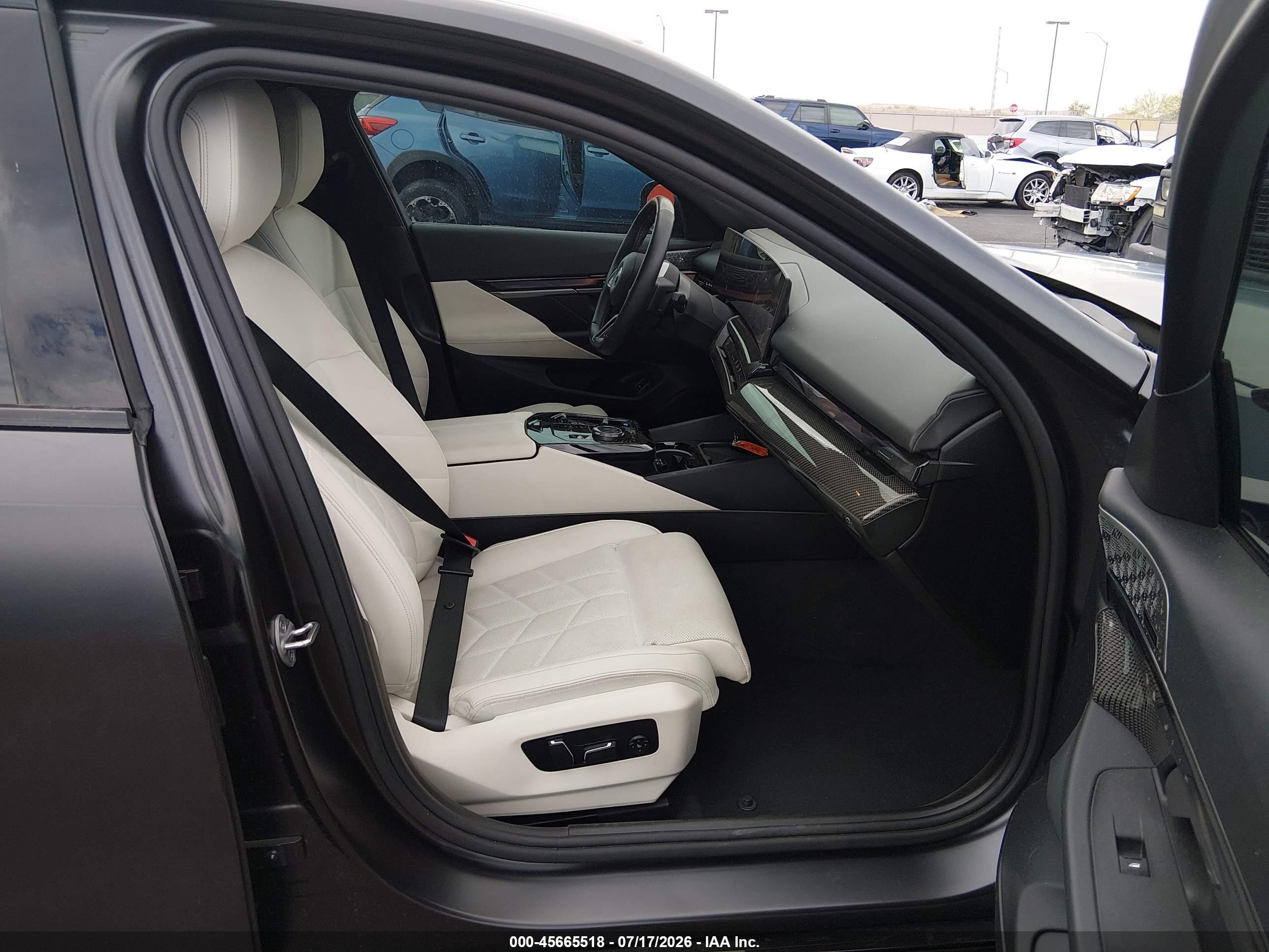 2024 BMW I5 M60