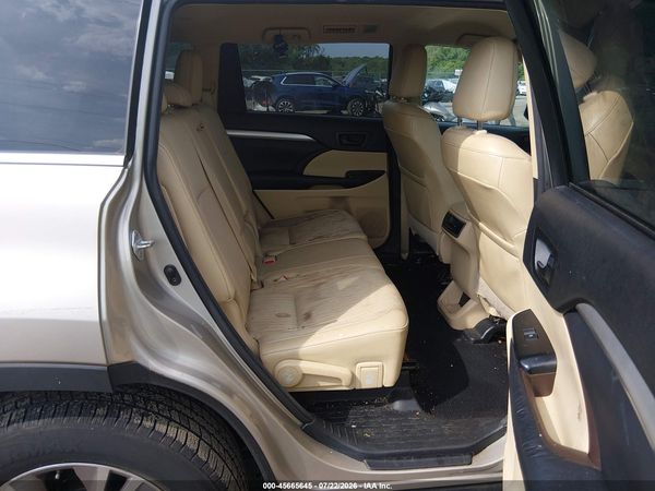 2016 TOYOTA HIGHLANDER LE PLUS V6