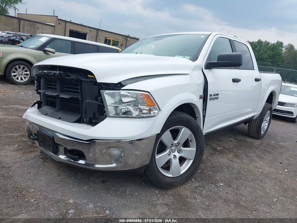 2018 RAM 1500 SLT