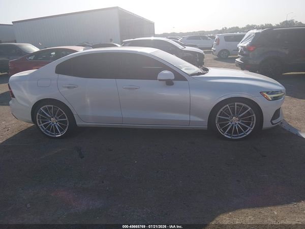 2019 VOLVO S60 T6 MOMENTUM