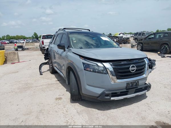 2025 NISSAN PATHFINDER PLATINUM FWD — I1
