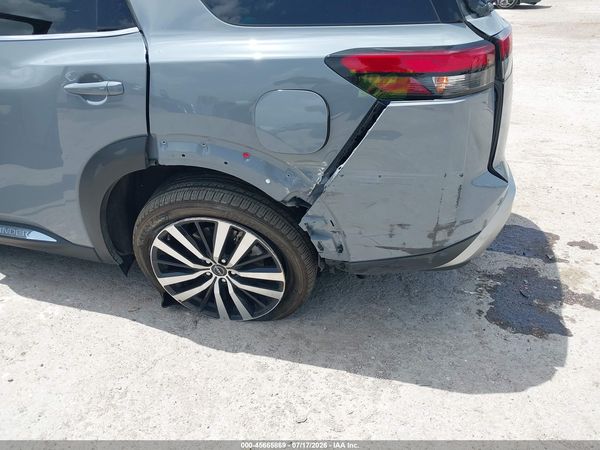 2025 NISSAN PATHFINDER PLATINUM FWD — I152