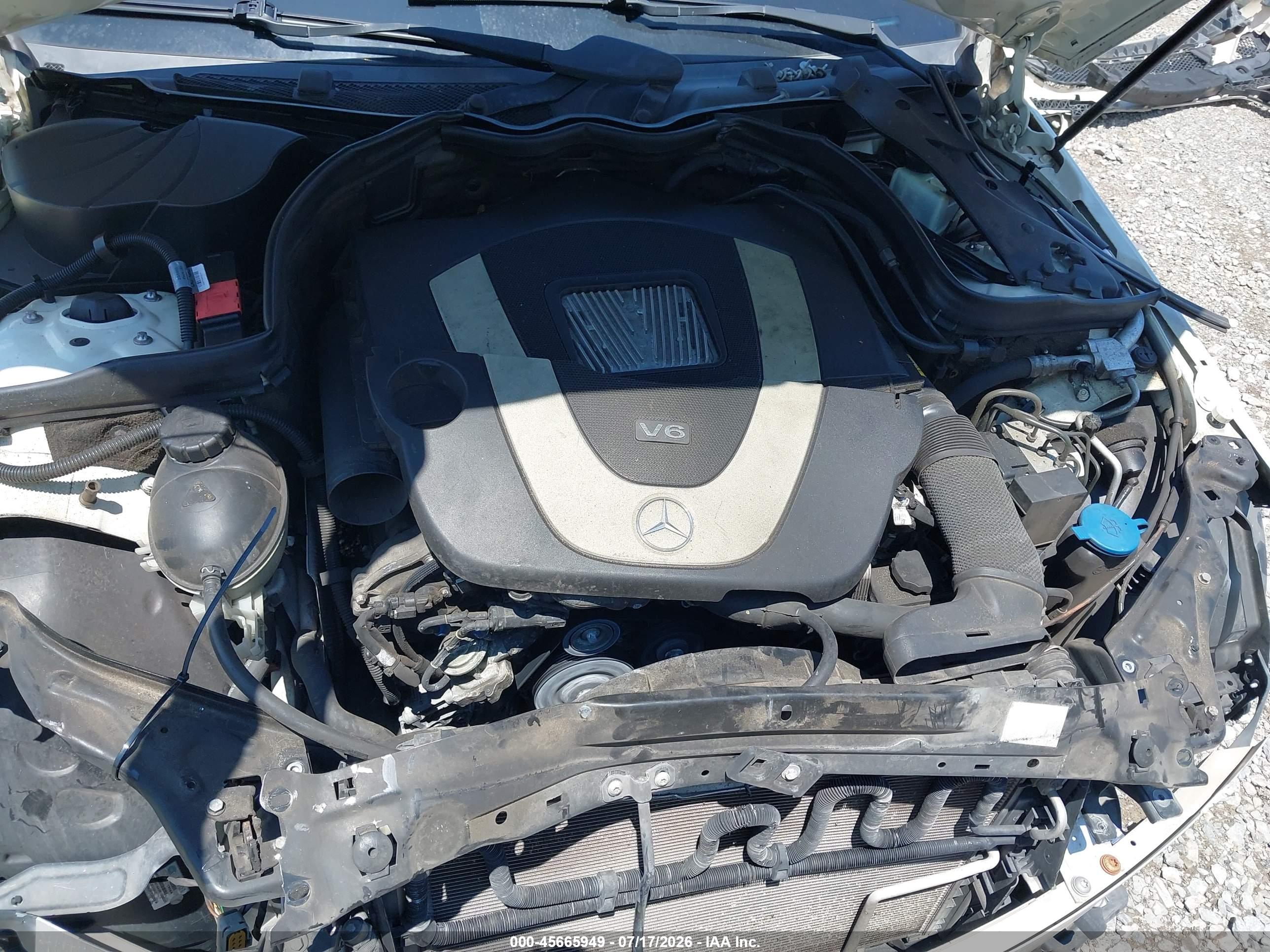 2010 MERCEDES-BENZ C 300 C300