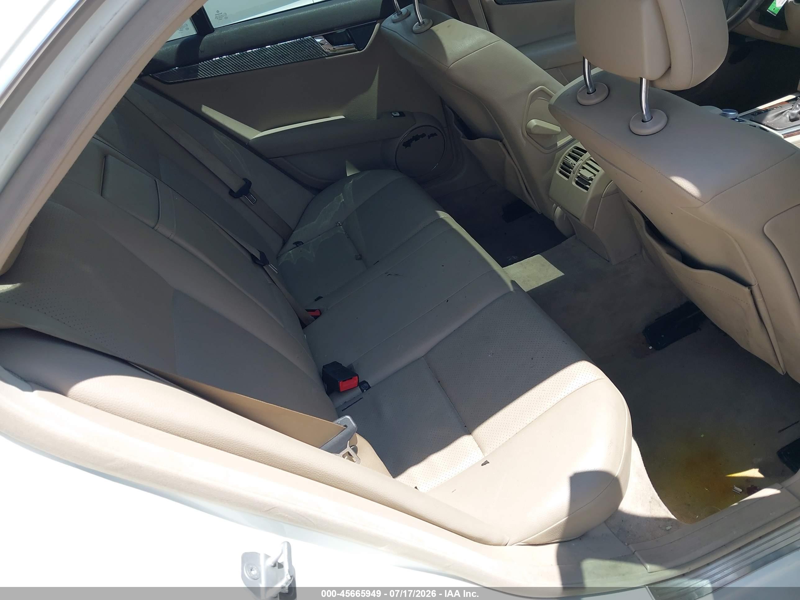 2010 MERCEDES-BENZ C 300 C300